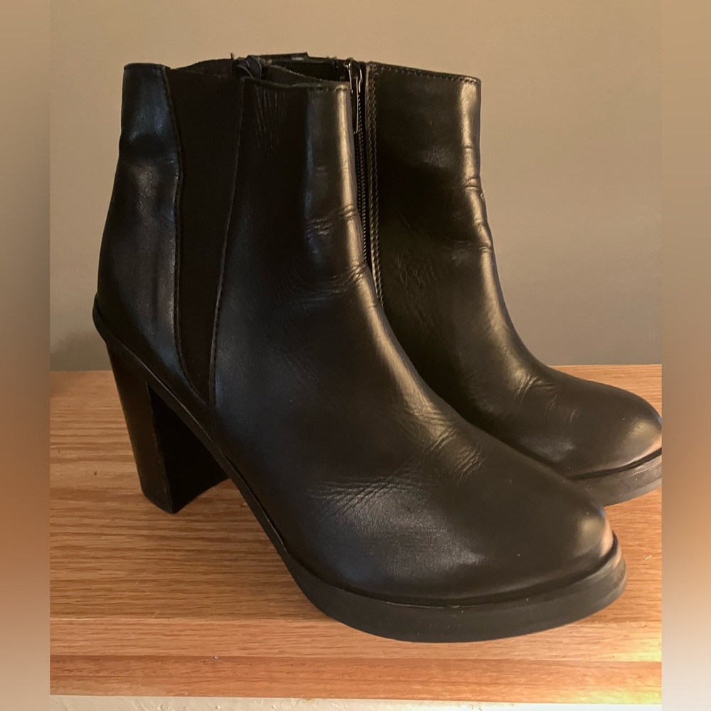 MARTA Made in Portugal Leather Boots